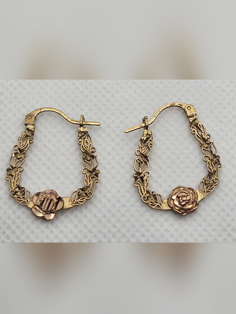 10k Rose Motif Filigree Hoop Earrings - Gold
